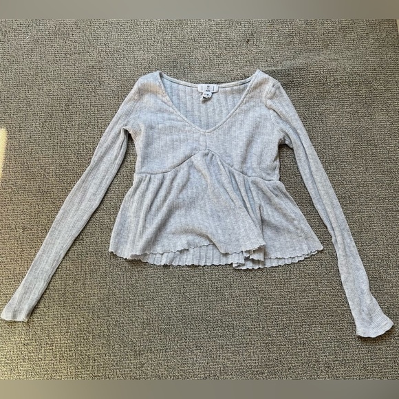 Ivy + Main Cream Cropped Long Sleeve Size XS - Picture 2 of 4